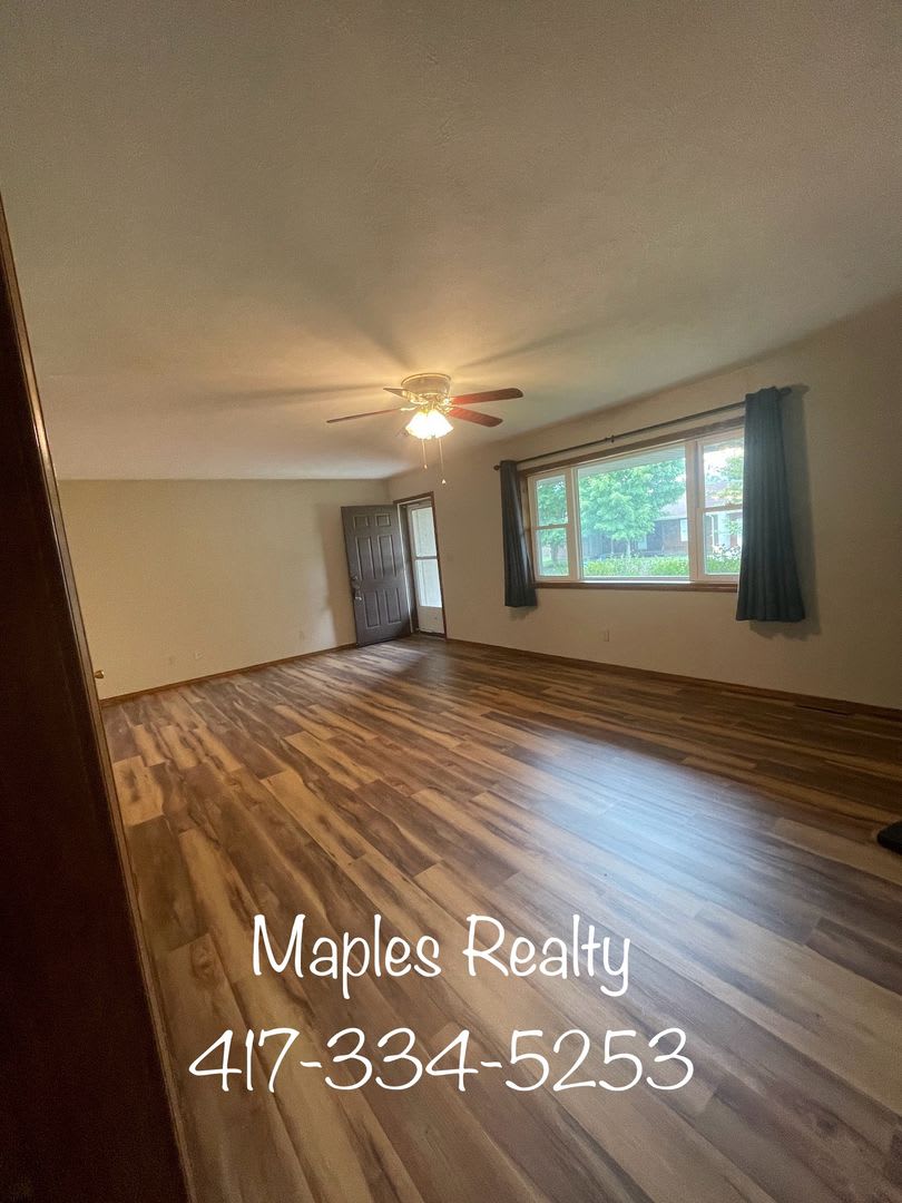 New Listing 3 Bedroom 2 Bath Home In Rockaway Beach Mo – photo 5