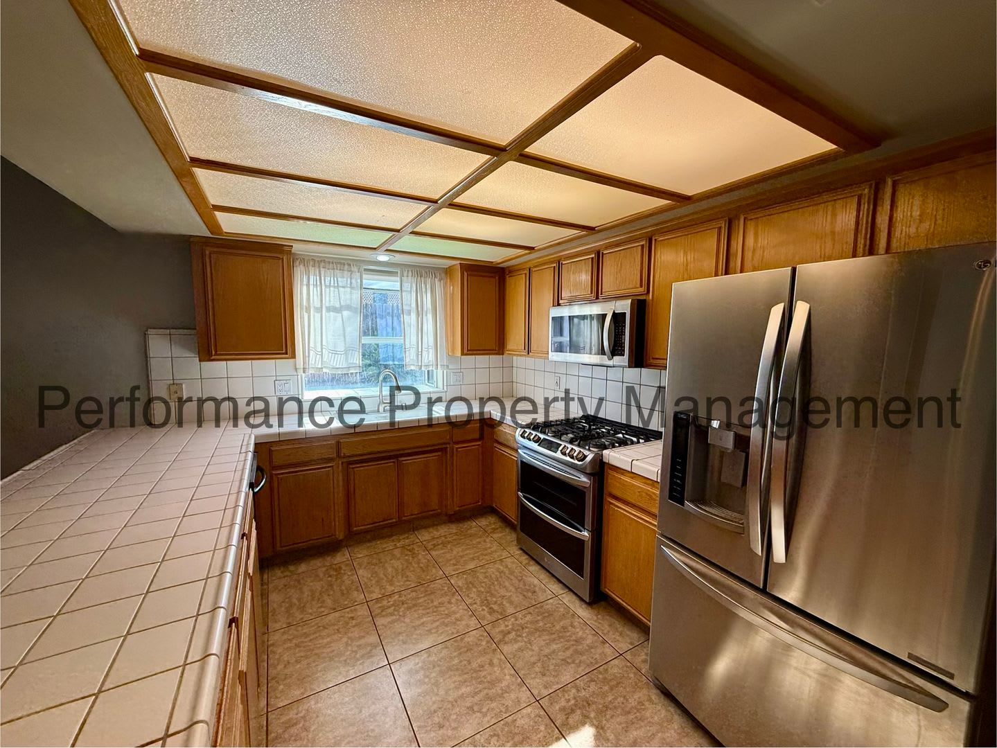 Cute 3 Bed/2 Bath NW Bakersfield Home w/ Pool, RBP & Deposit Alternative Option – photo 5