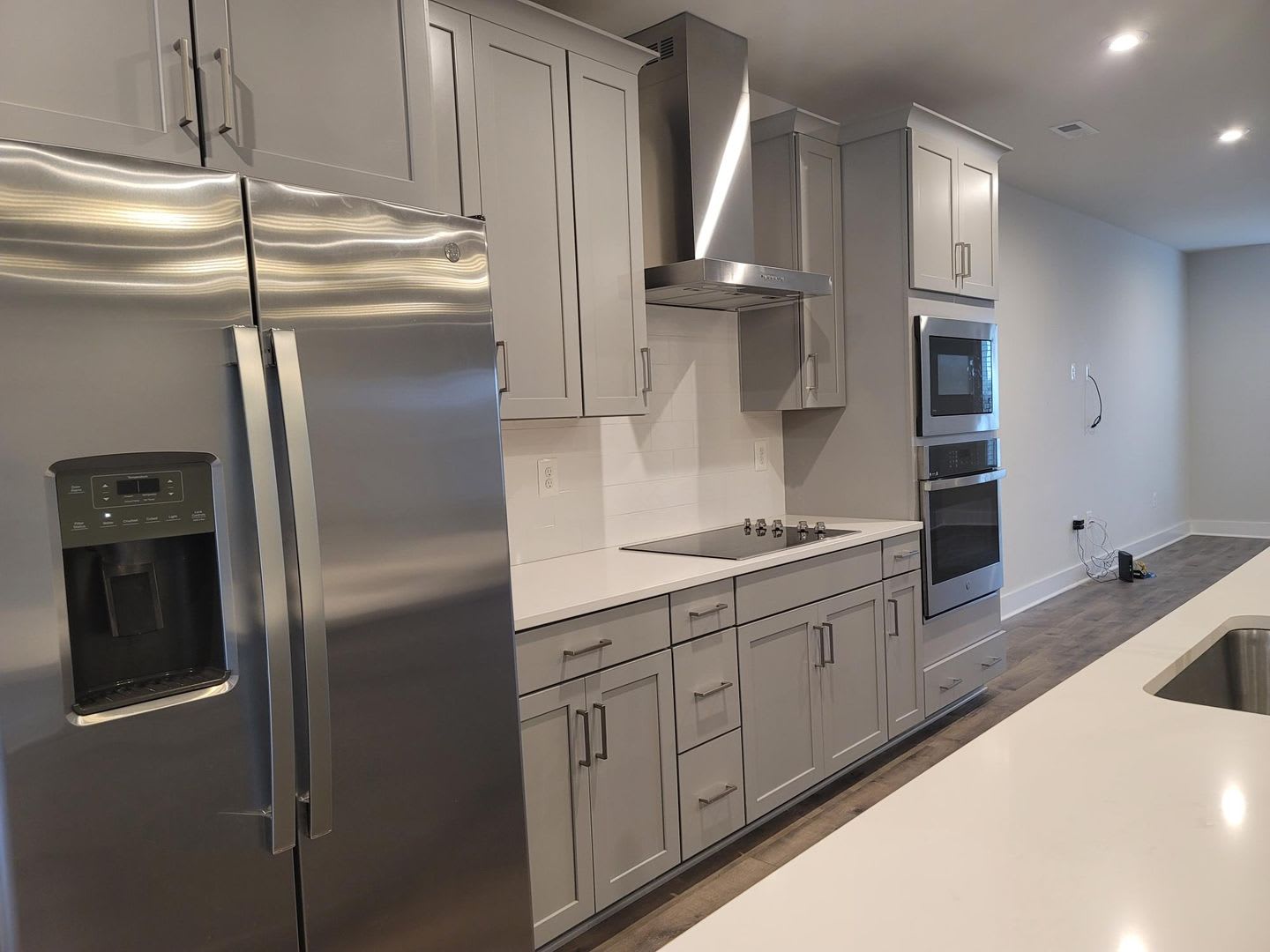 Like New Built In 2022 Gorgeous 2 Story 3 Bedroom 2 5 Bath Condo Located In The Heart Of Henrico County – photo 5