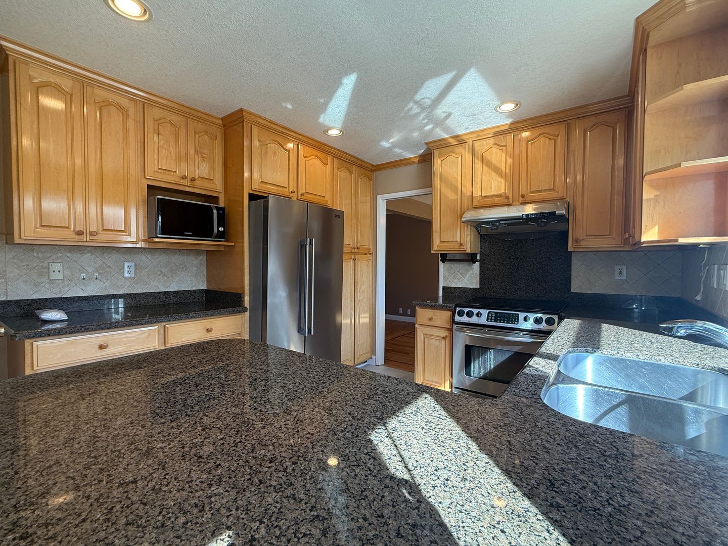 Immaculately Remodeled 5 Bedroom 2 5 Bath Almaden Gem – photo 2
