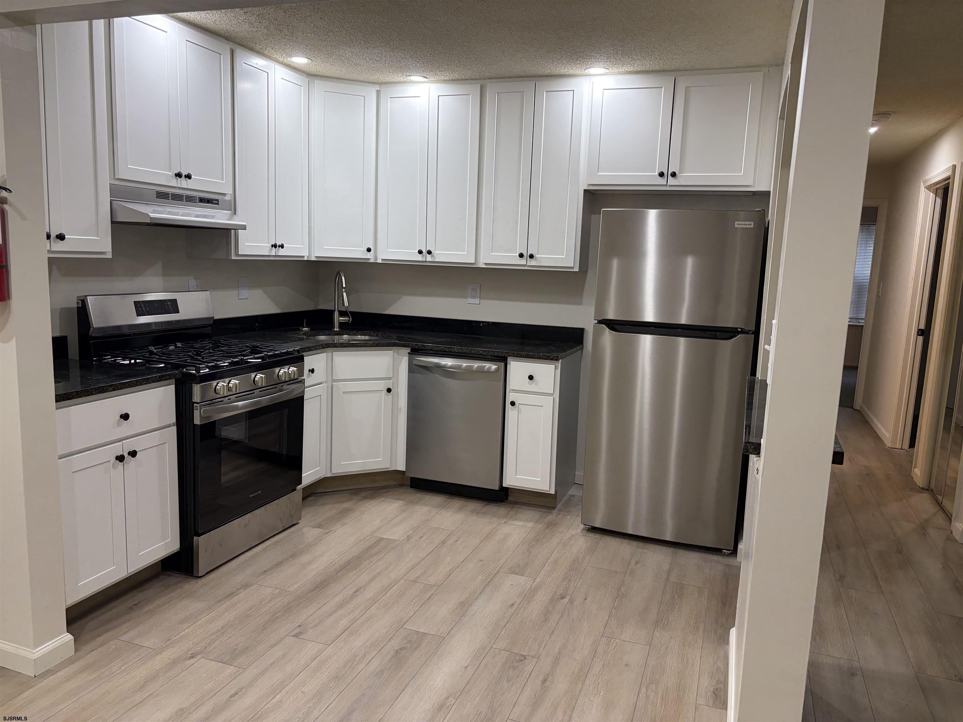 54 Federal Ct – photo 5