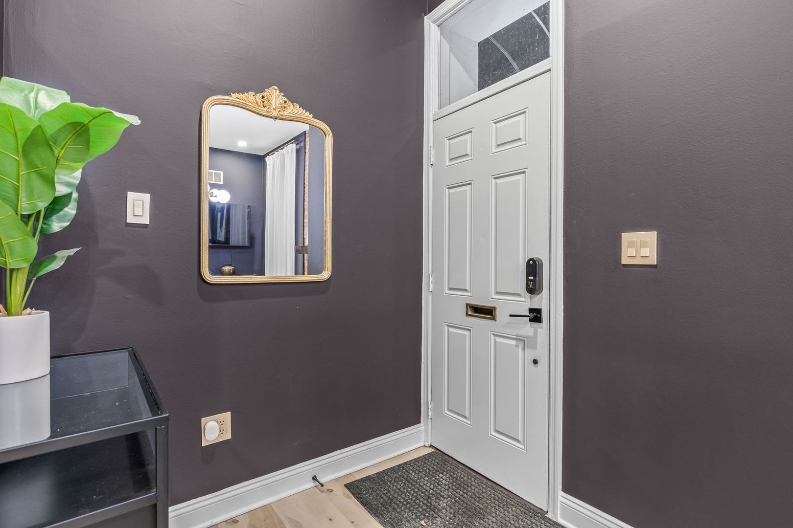 Fully Furnished 1-Bedroom in Benton Park – photo 5