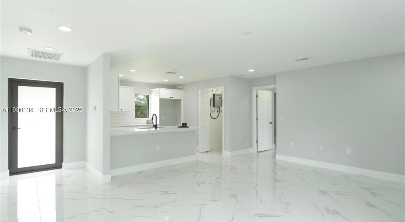 761 Kirkman Ave – photo 3