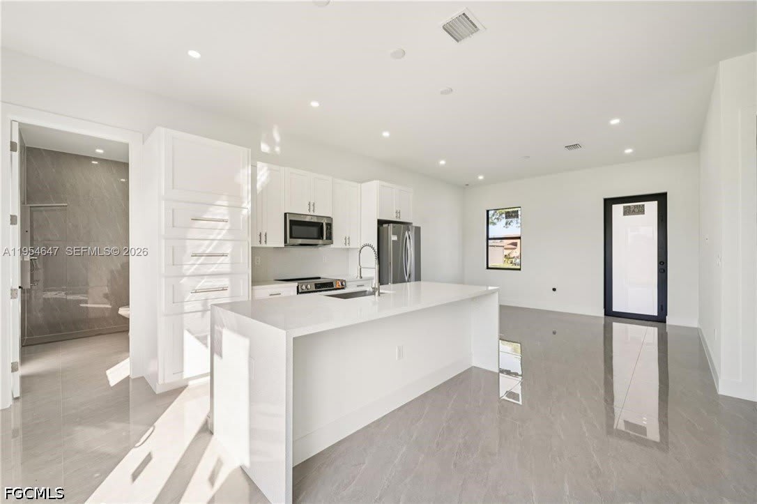 4402 E 19th Street – photo 5