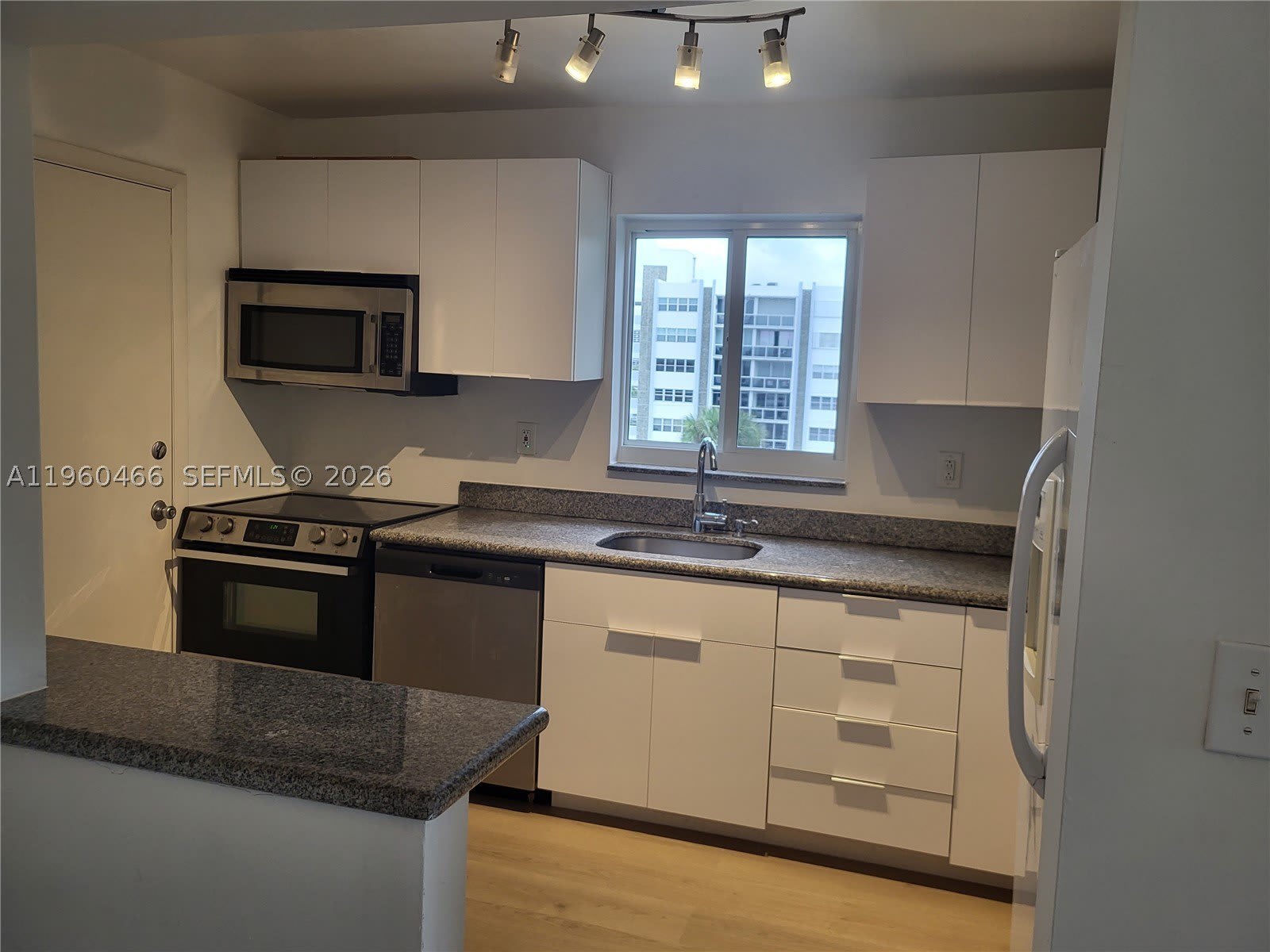 1020 94th St – photo 5