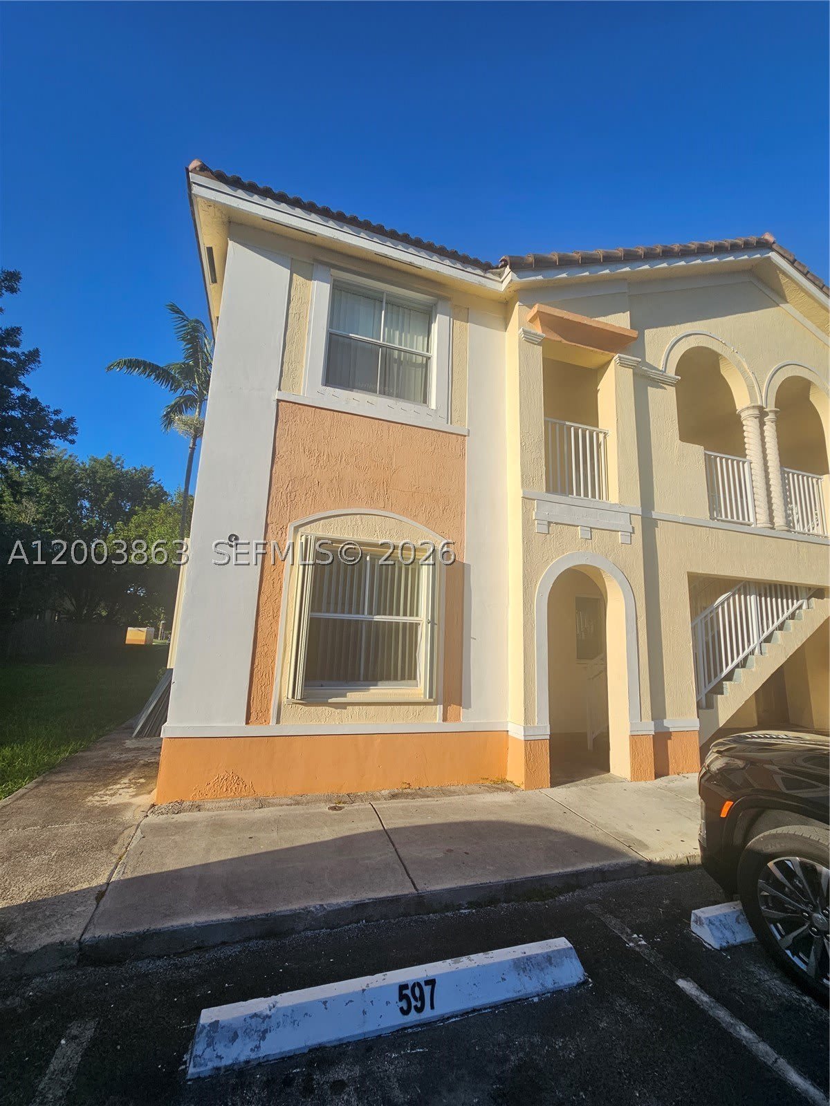 1543 SE 25th St – photo 1