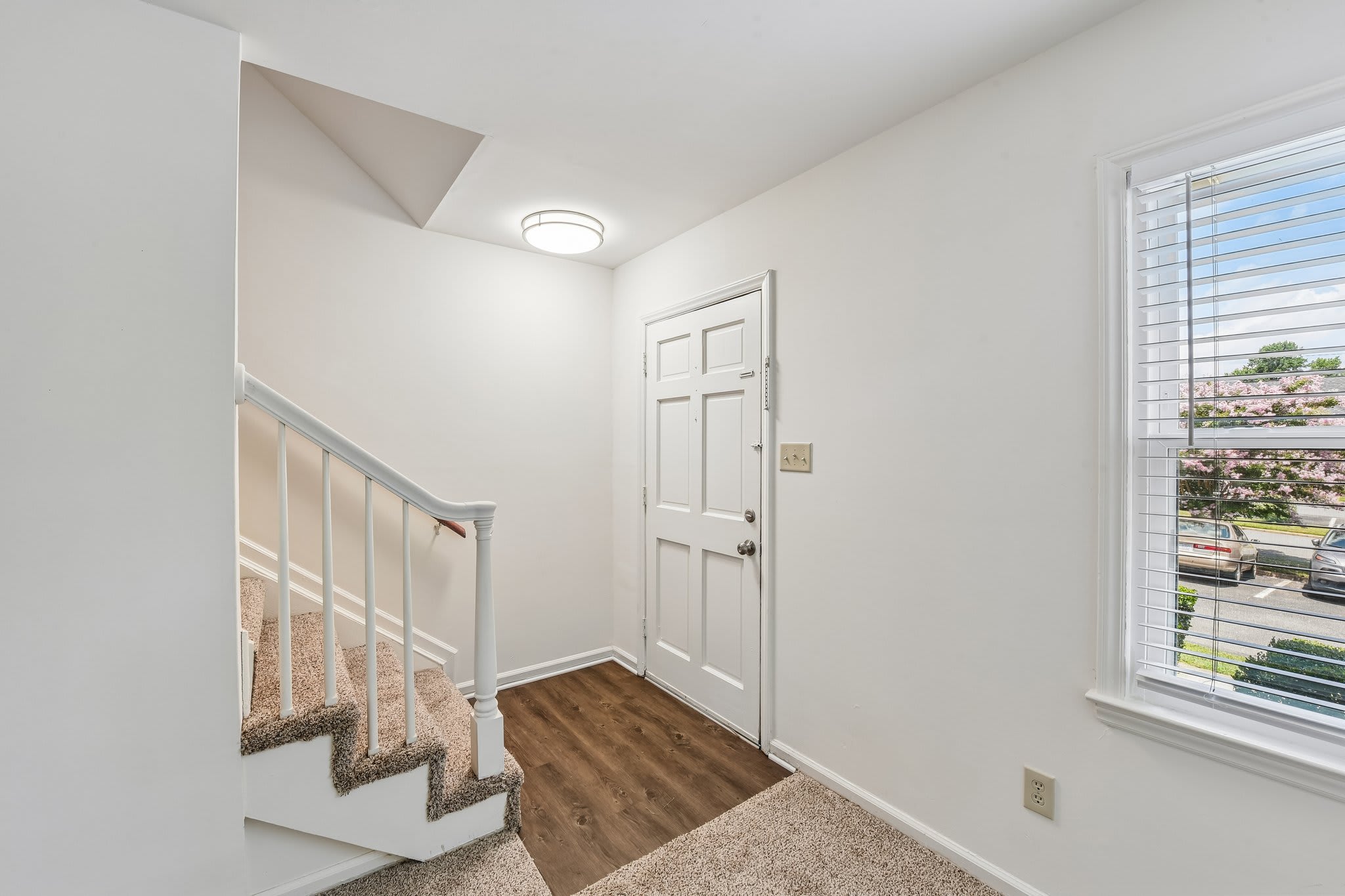 Carriage House – photo 2