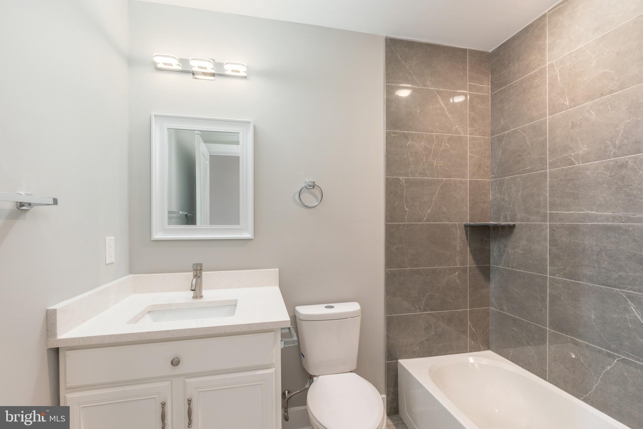 2729 W GLENWOOD Avenue – photo 5