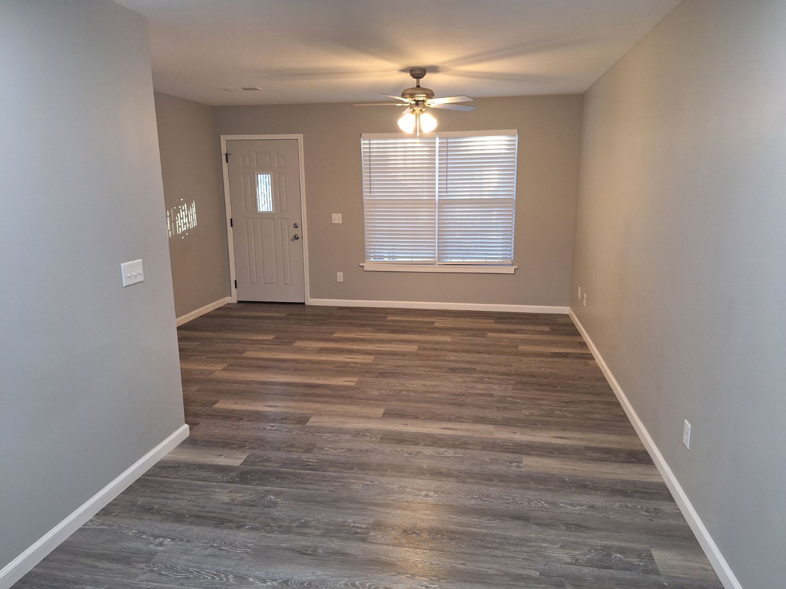 200 North 2nd Street – photo 1