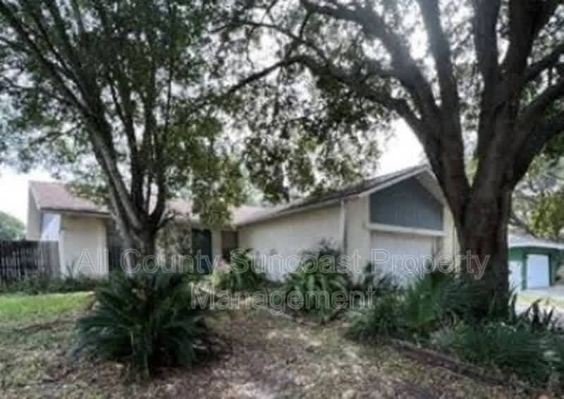 768 16th St – photo 1