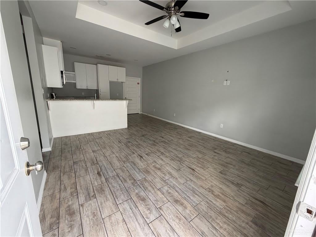1403 W Heritage Drive – photo 2