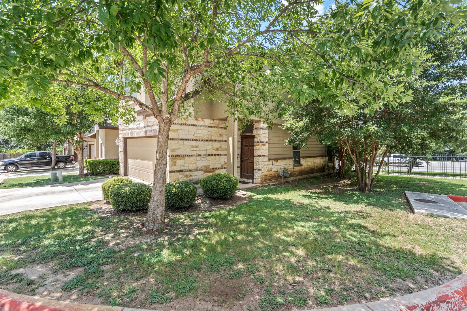 2001 Faro Dr 50 Austin Texas 78741 – photo 5