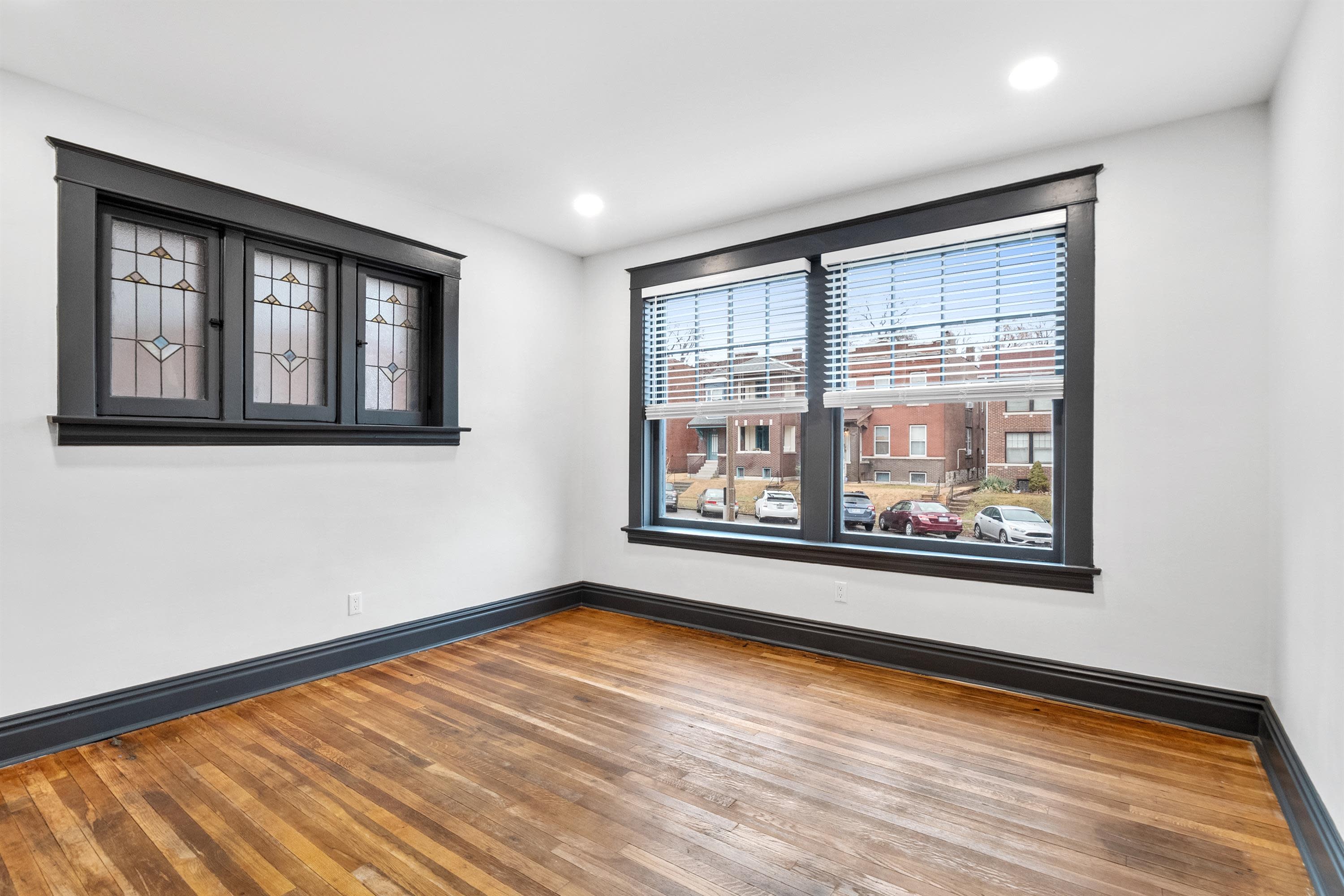 4512 Chouteau Ave – photo 5