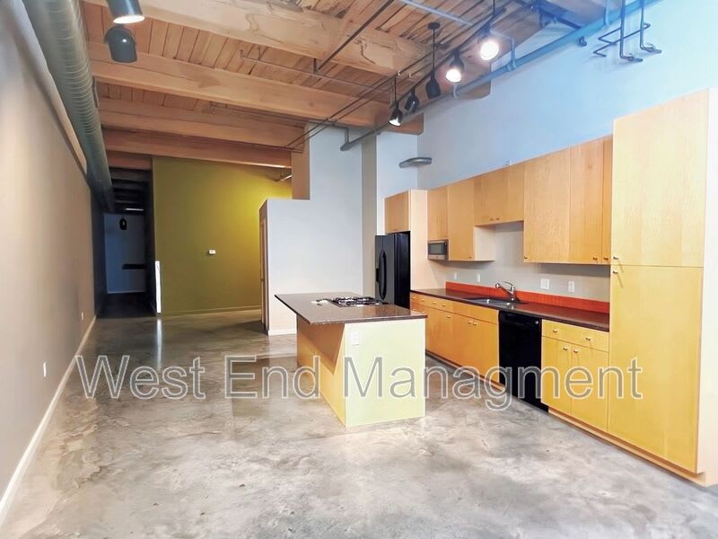 901 Washington Ave – photo 3