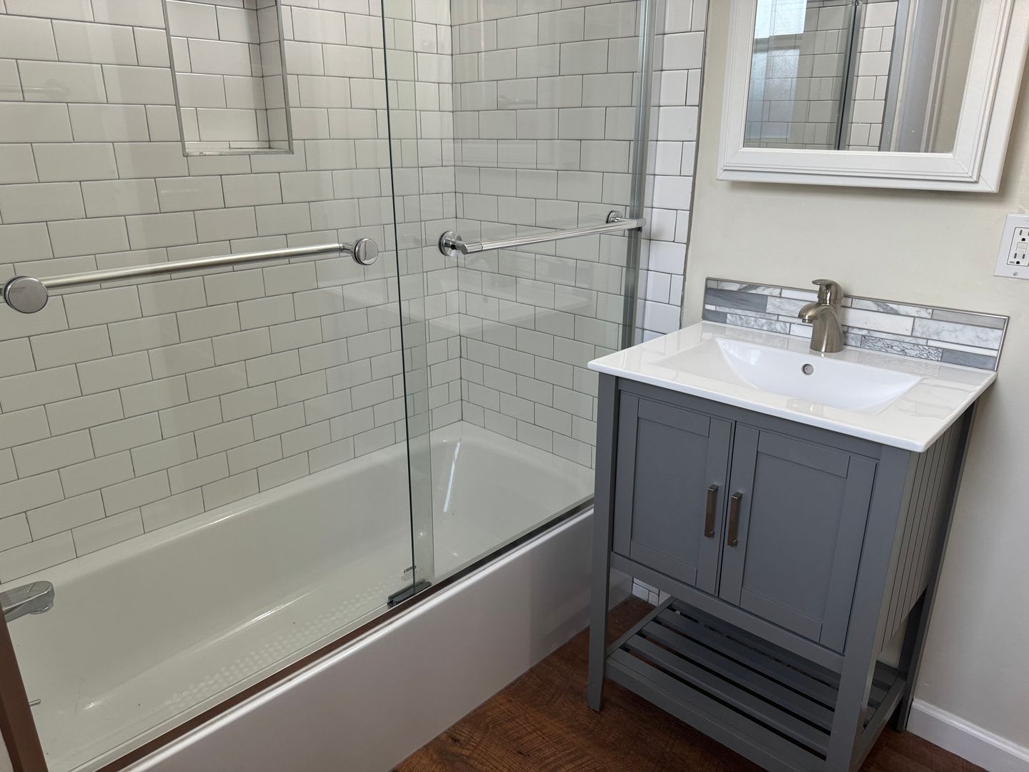 2 Bed 1 Bath House In Oakland – photo 4