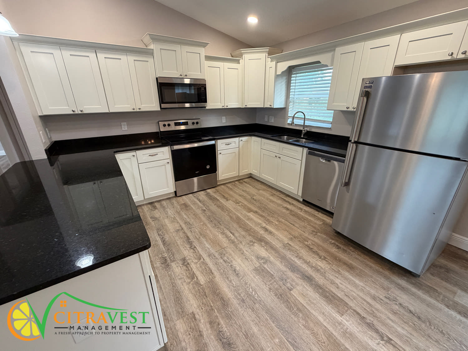 3275 W Viking Ln – photo 4