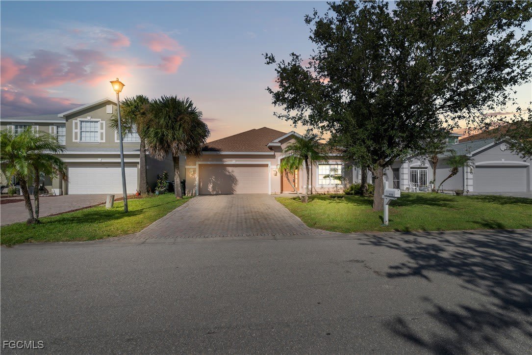 8125 Silver Birch Way – photo 1