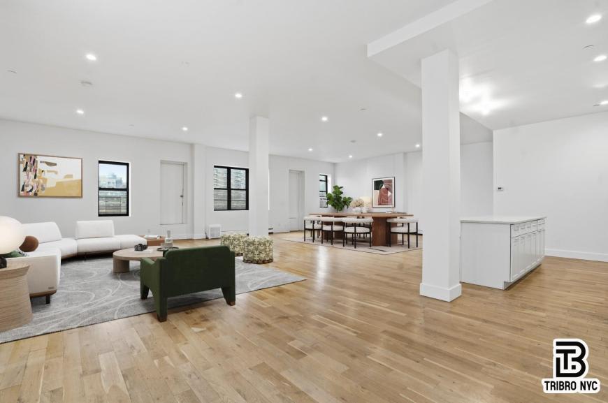 496 Broadway – photo 1