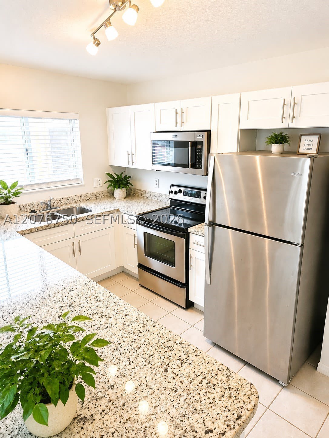 405 Kelly Ln – photo 4
