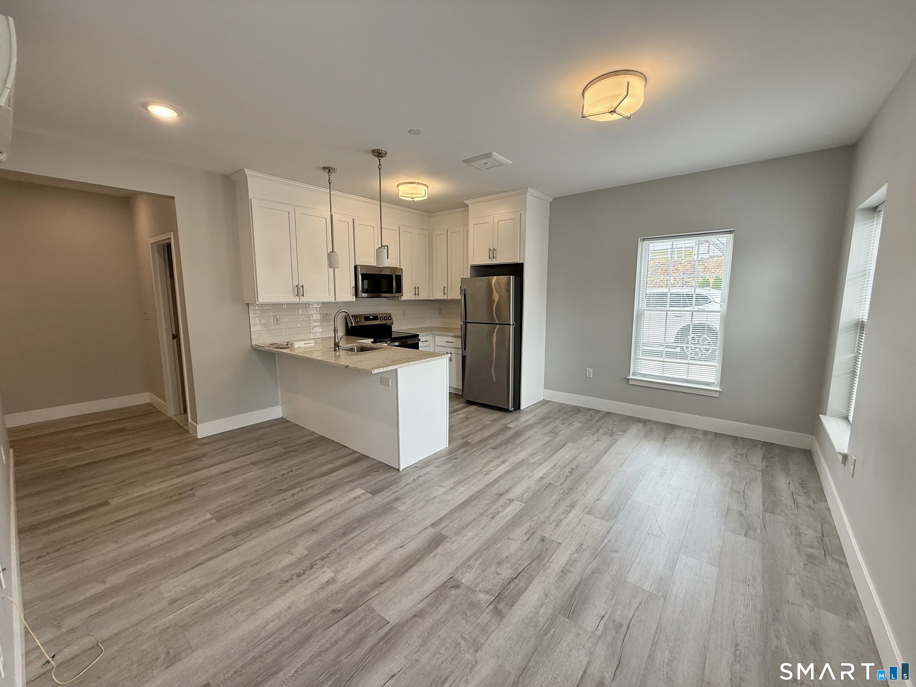 502 Howe Avenue – photo 3