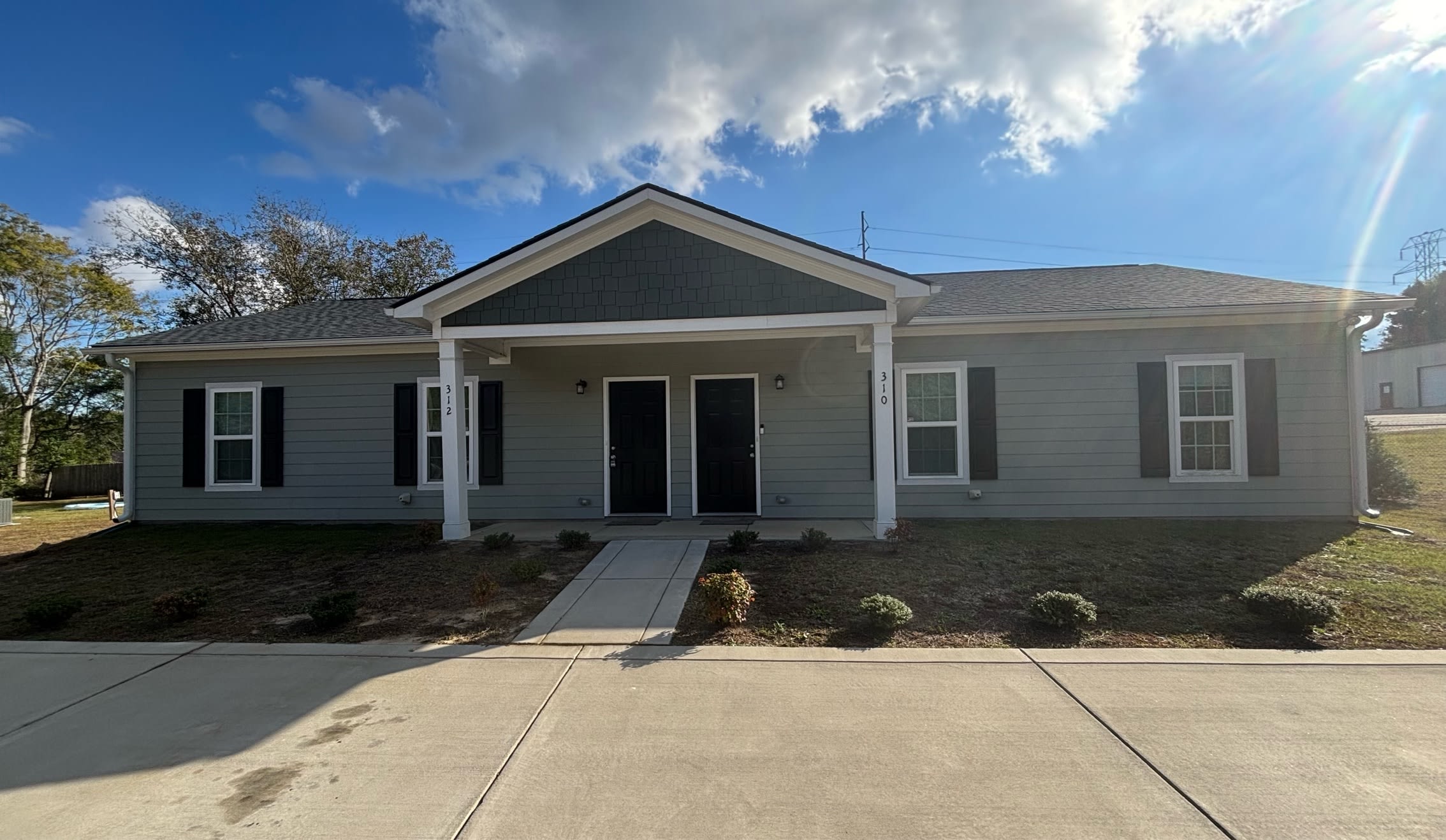 312 East Jenkins Street – photo 1