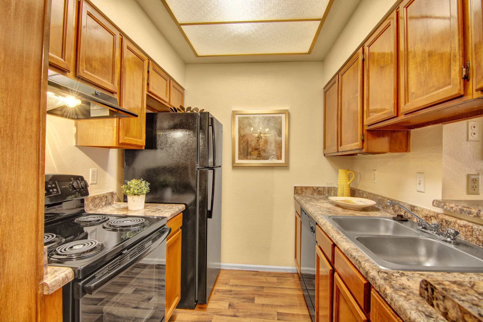 Atrium Court Apartment Homes – photo 4