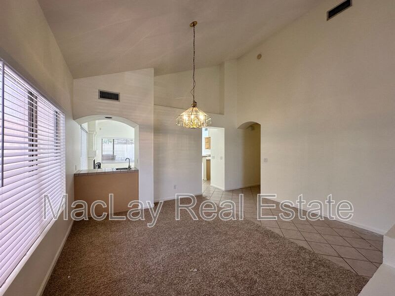 1667 S Sycamore Place – photo 4