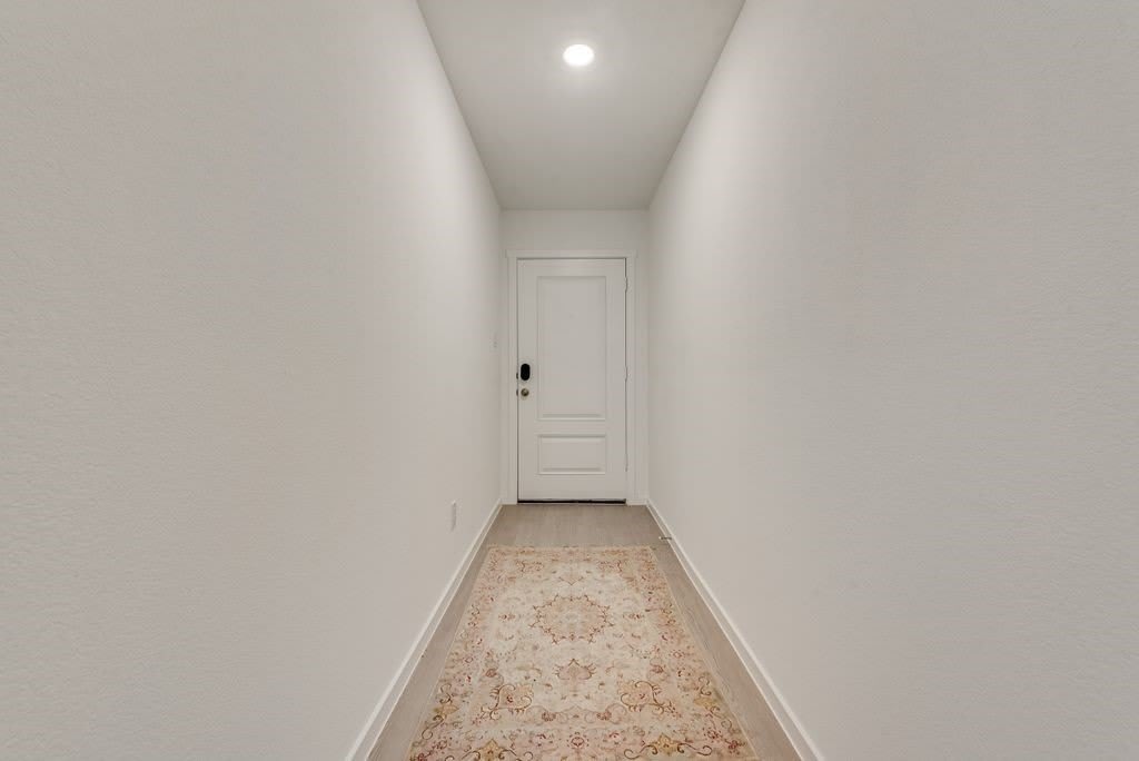14112 Hammersmith Street – photo 3