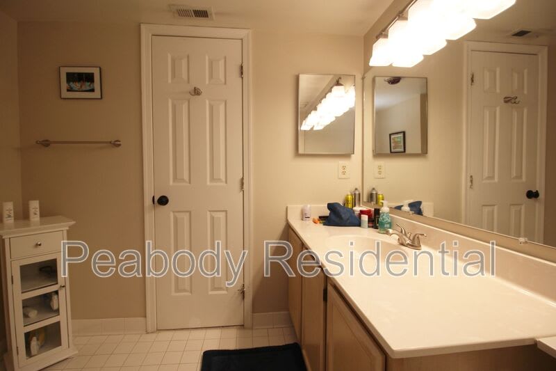 1200 Braddock Pl – photo 2