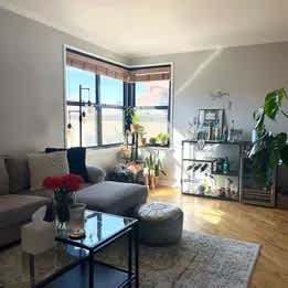 525 West Aldine Avenue – photo 3