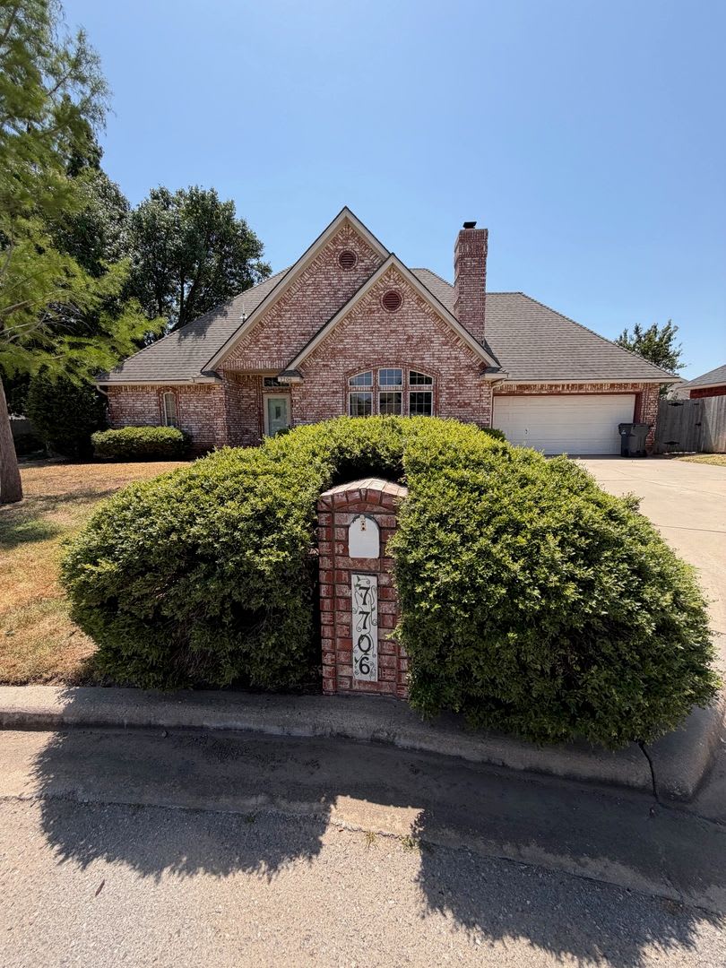 3 bedroom in Wyatt Acres! – photo 3