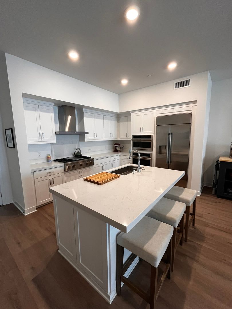 Luxury Condo in Lexington at Central Park West – photo 4