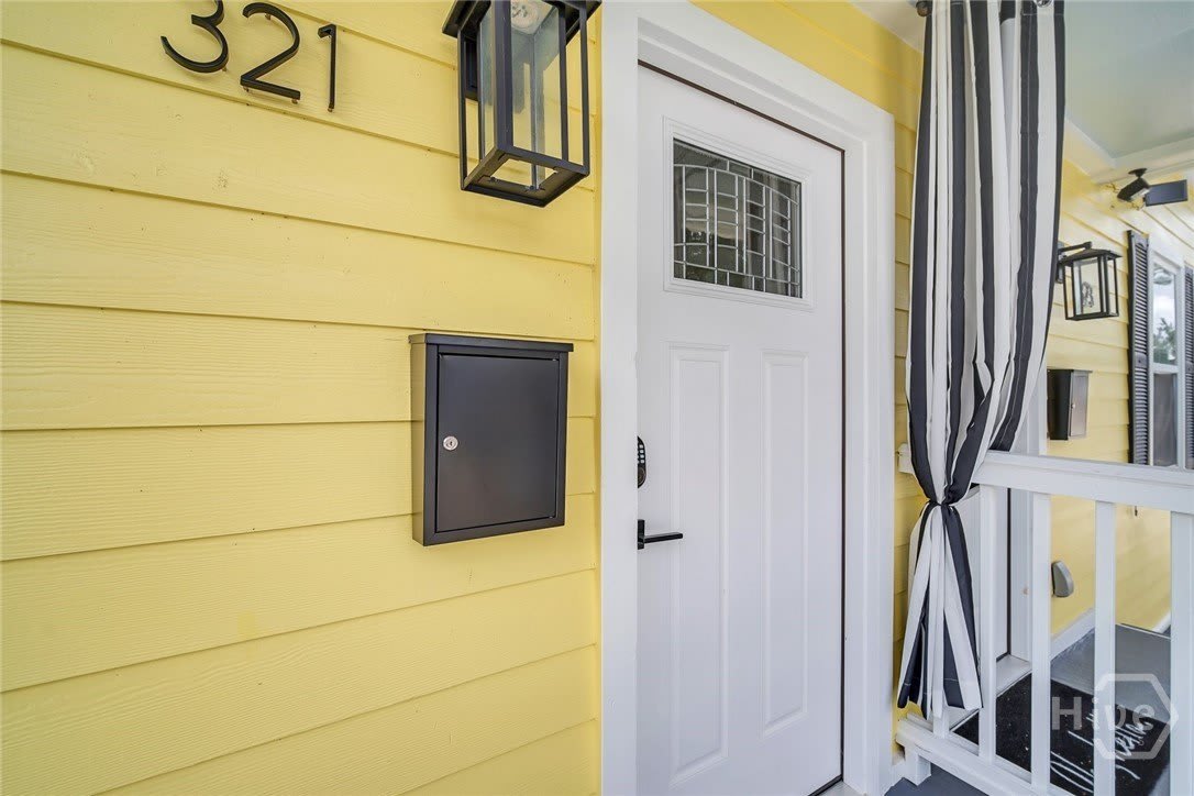 323 W 31st Street – photo 4