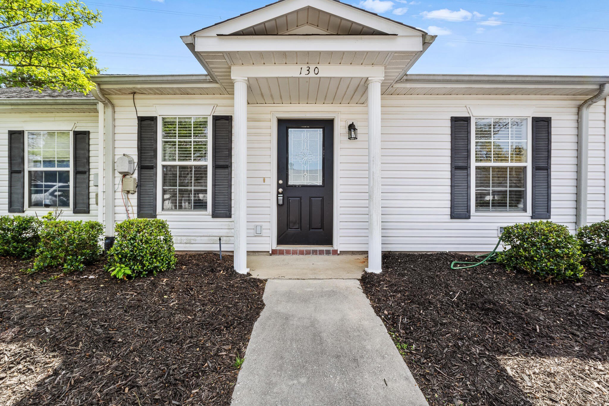130 Bennington Lane – photo 1
