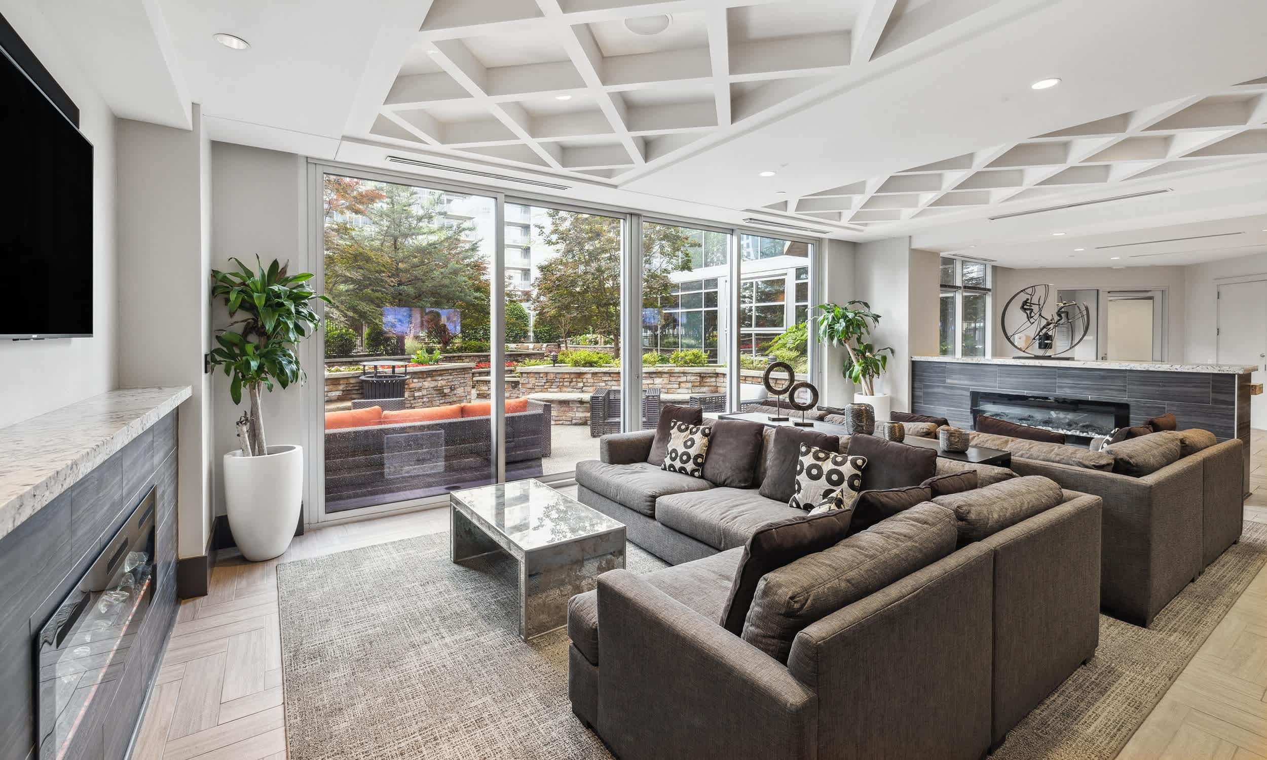 Sixty 11Th Apartments – photo 5