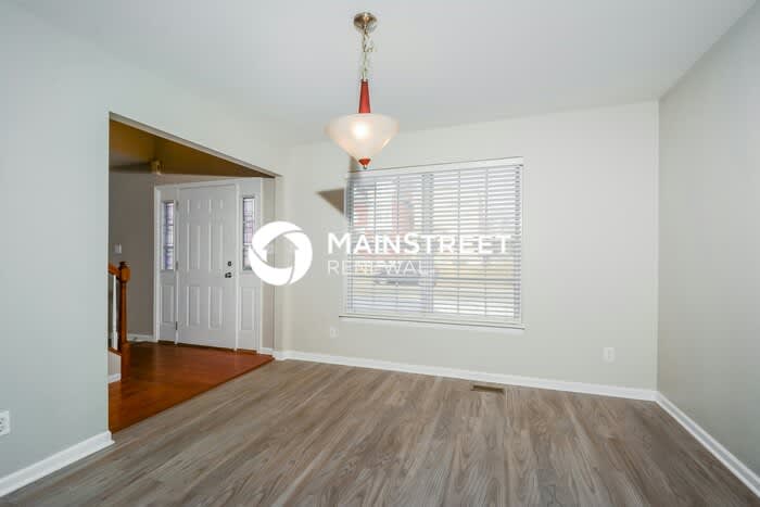 5370 Vernon Avenue – photo 3