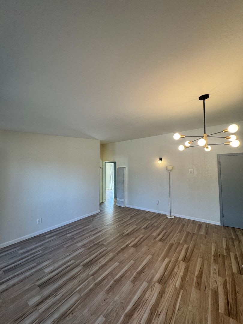 Move-in ready 4-bedroom, 2-bathroom house – photo 5