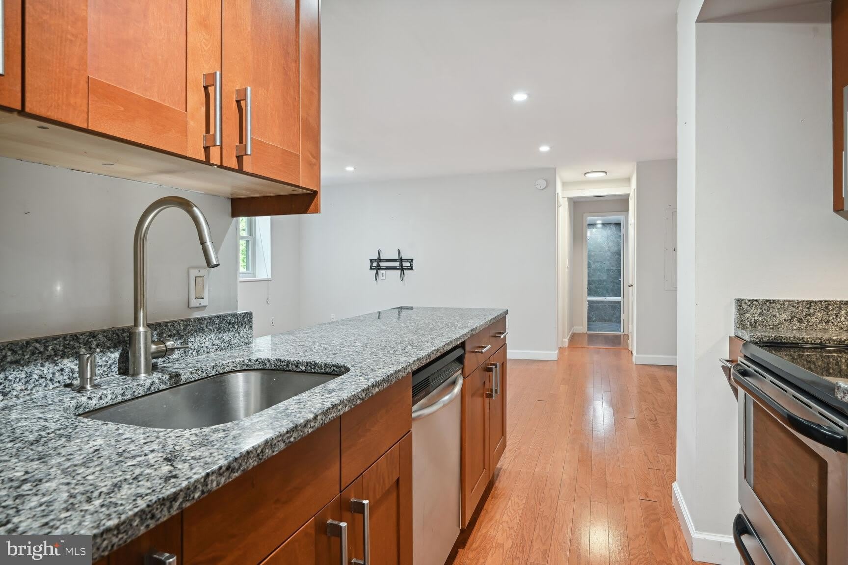 2440 16TH Street NW – photo 4