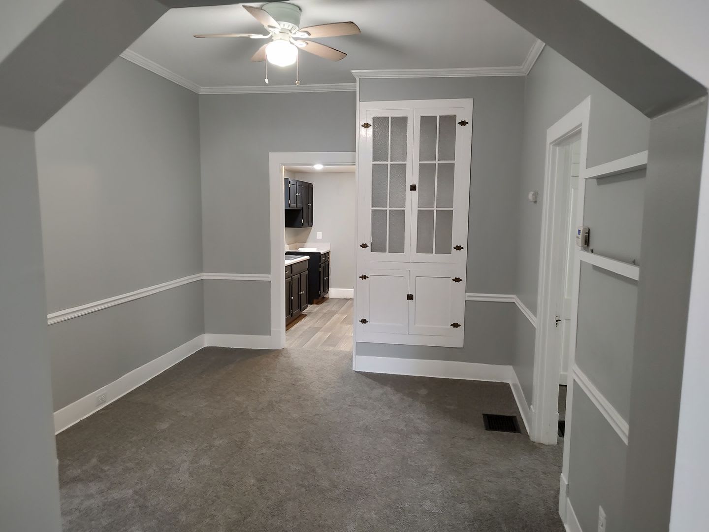 Cute and Cozy 2BD/1BA LEASING SPECIAL Move in by 9/15/2026 and receive 50% off of your Deposit. – photo 5