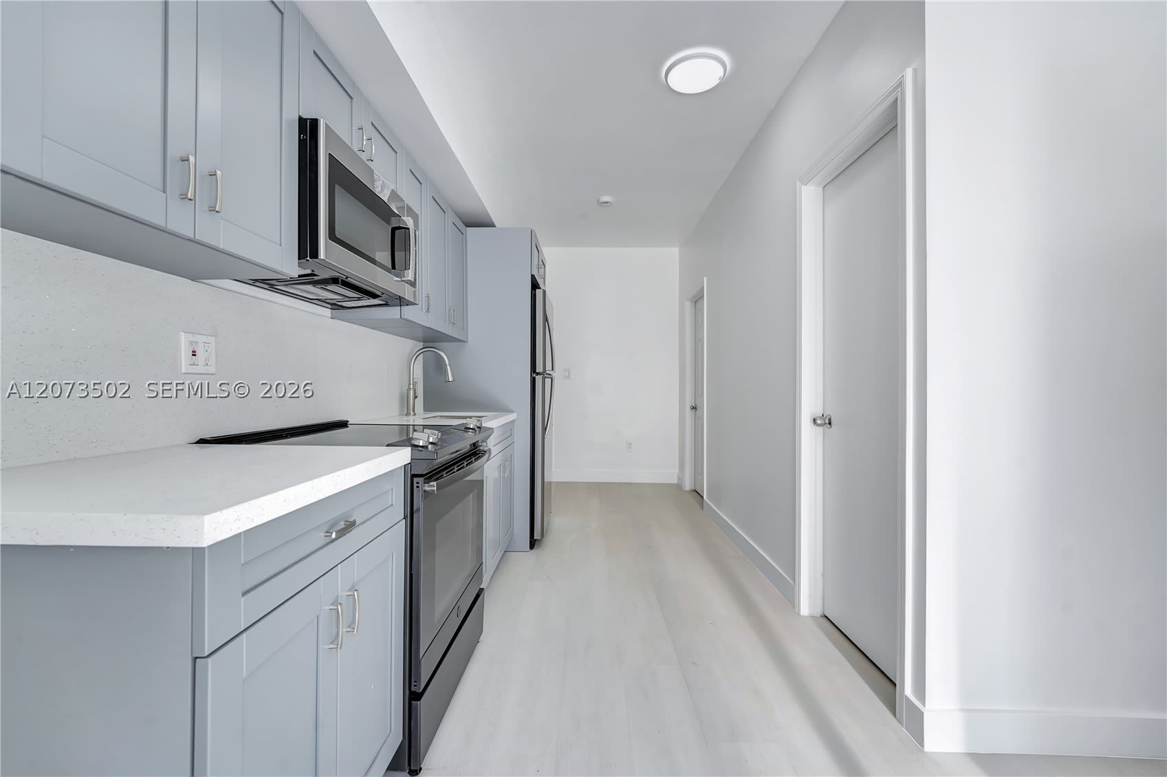 769 NW 10th St – photo 2