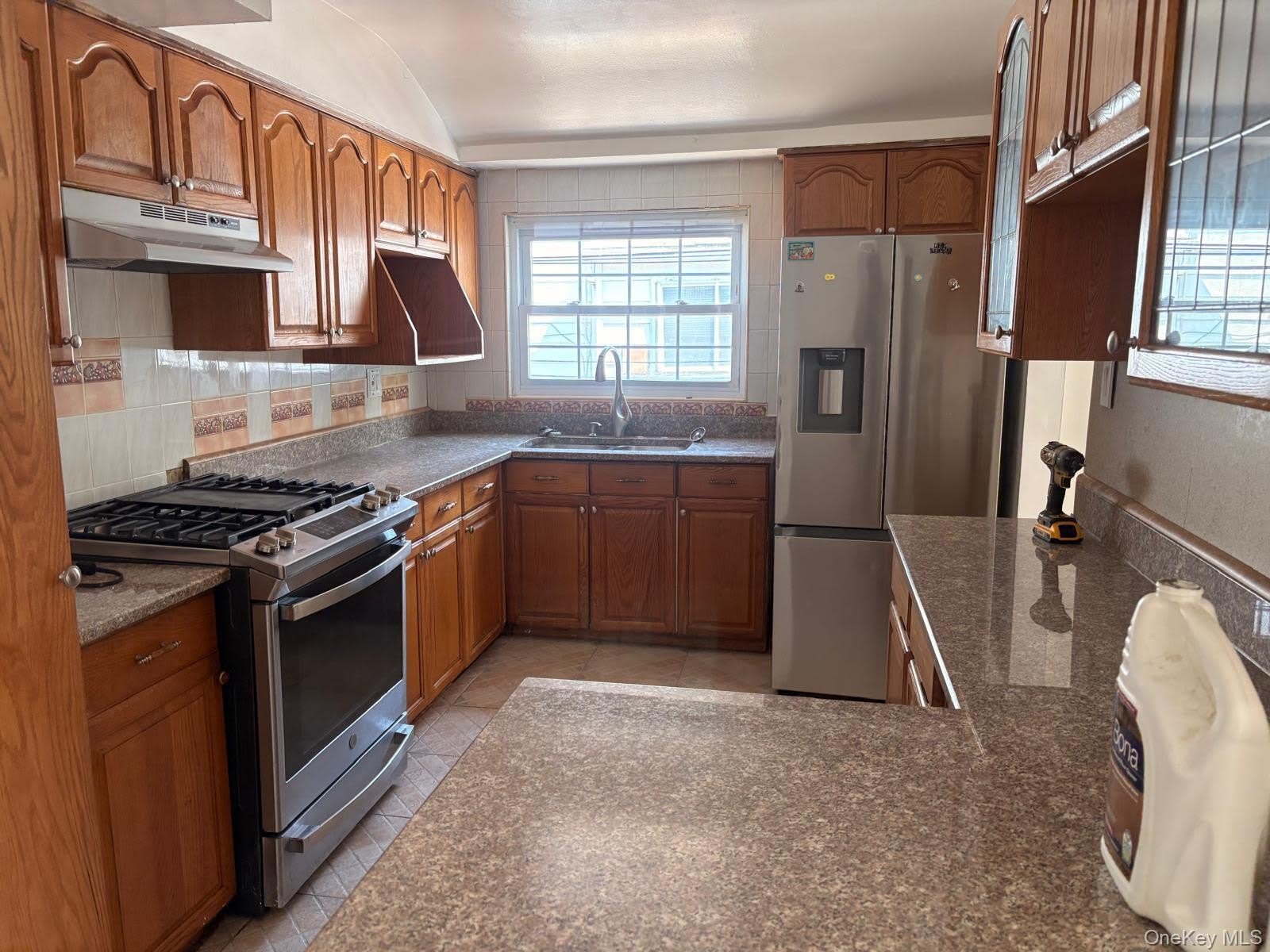 140-28 161st Street – photo 1