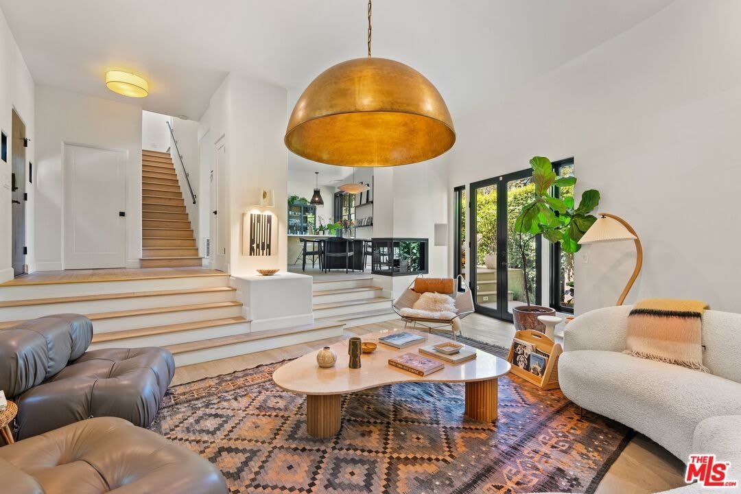 2065 Watsonia Ter – photo 4
