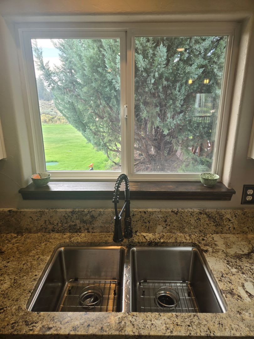 Crestridge Estates. Private. Fully furnished. Availible now through May 31, 2027 – photo 4