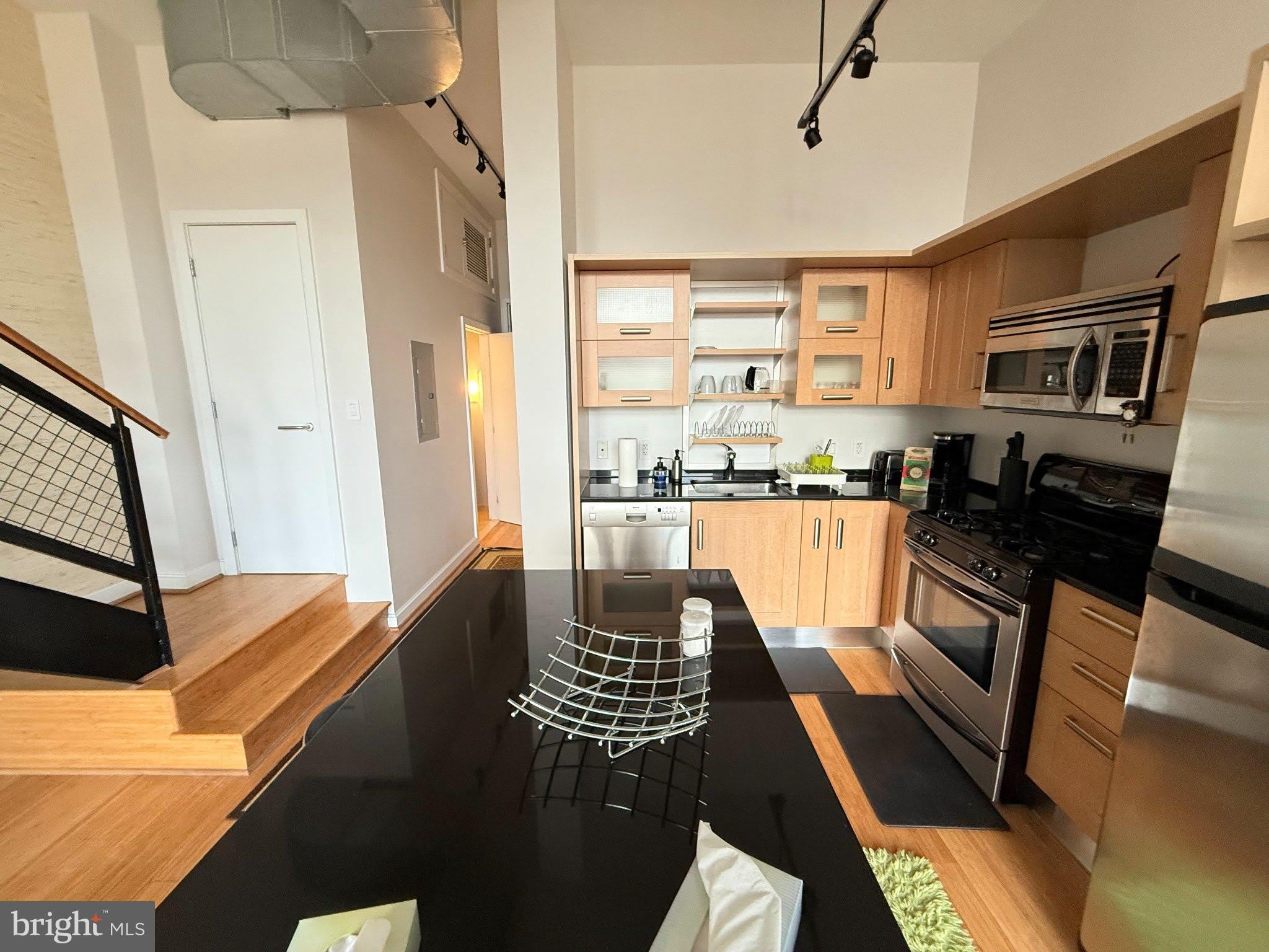 1390 V Street NW – photo 2