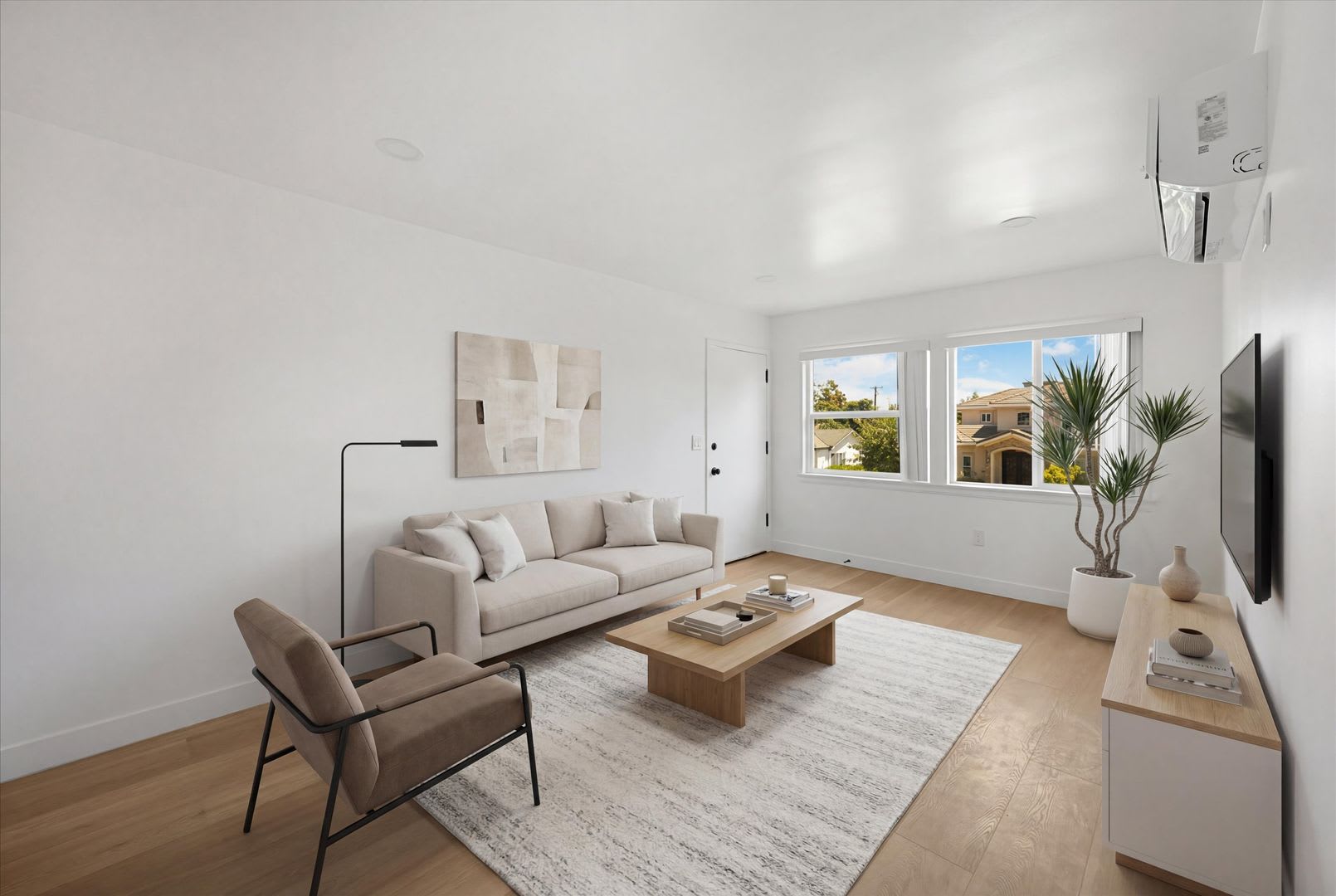 15 Christina Street – photo 2