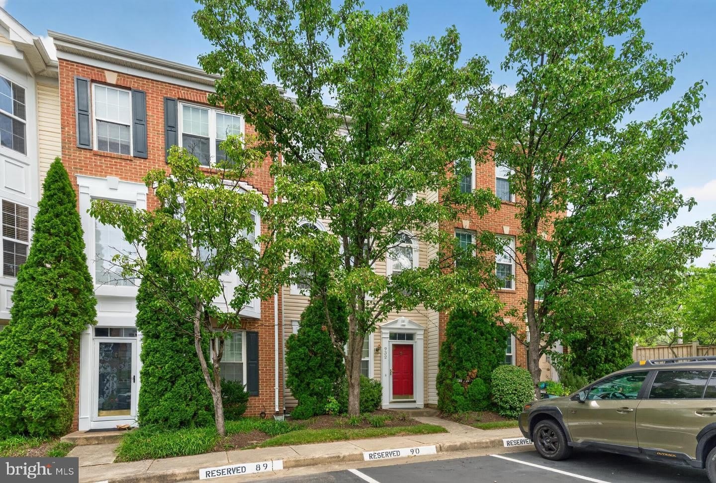 932 HARRISON CIR – photo 1