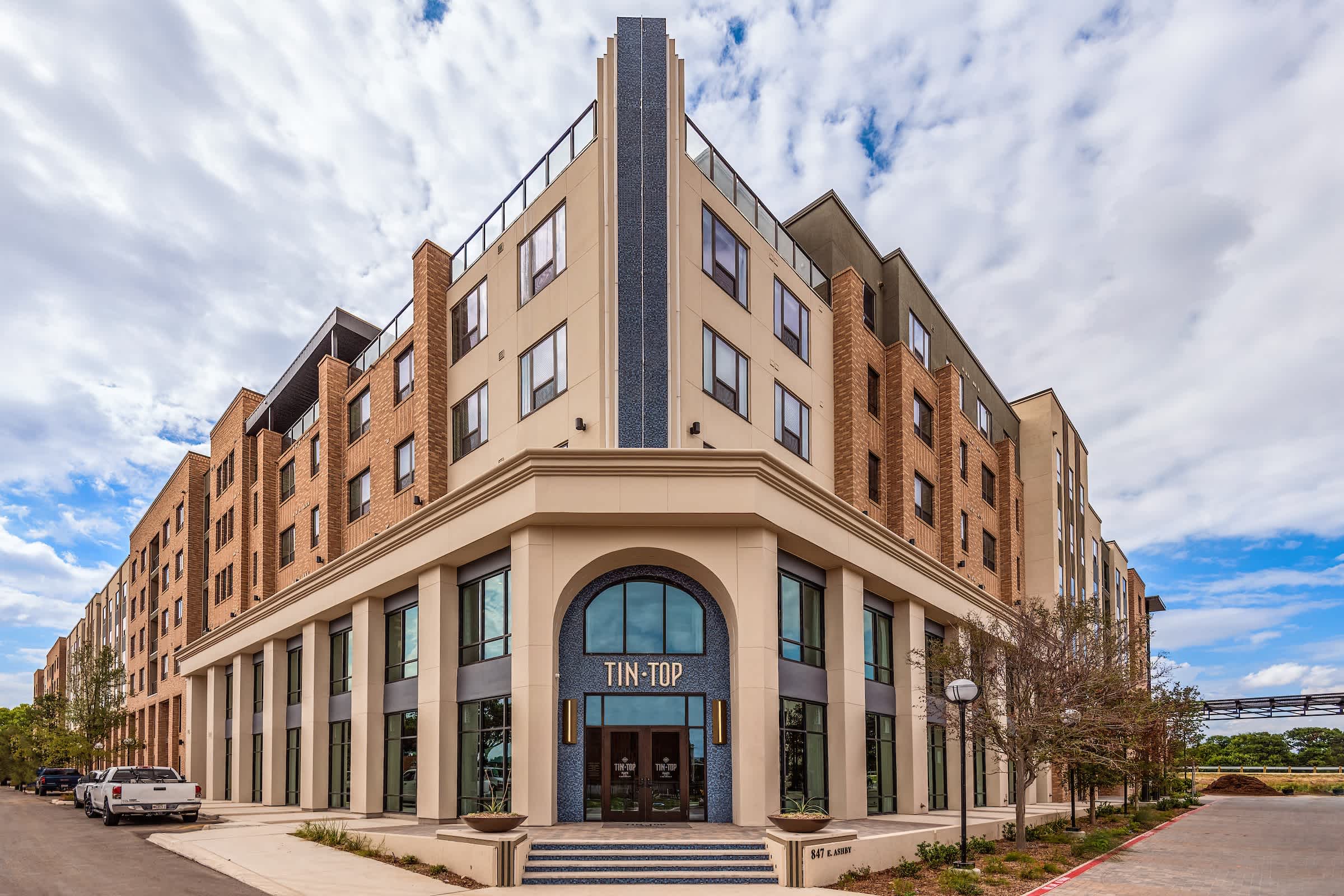 Tin Top Flats at the Creamery – photo 4