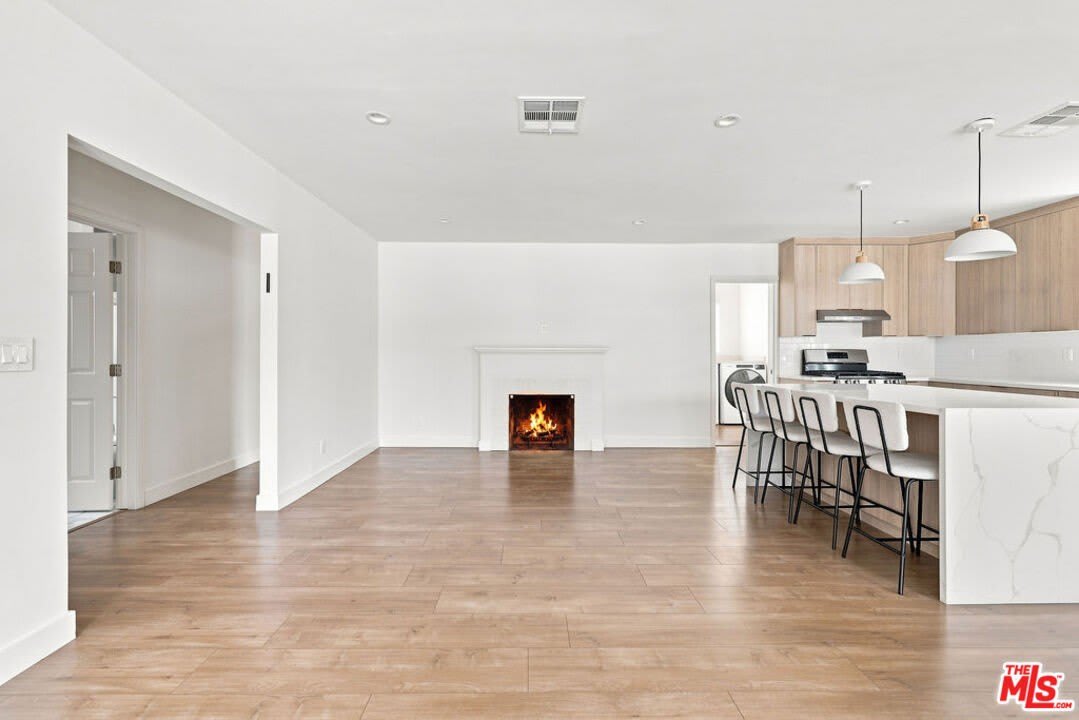 6328 Camellia Ave – photo 3
