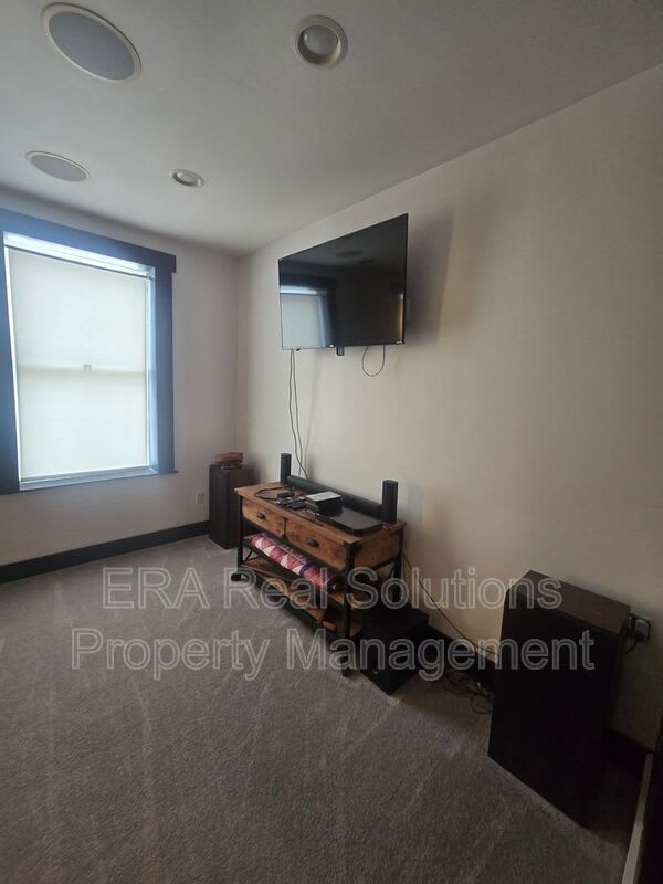 122 A High St. – photo 4