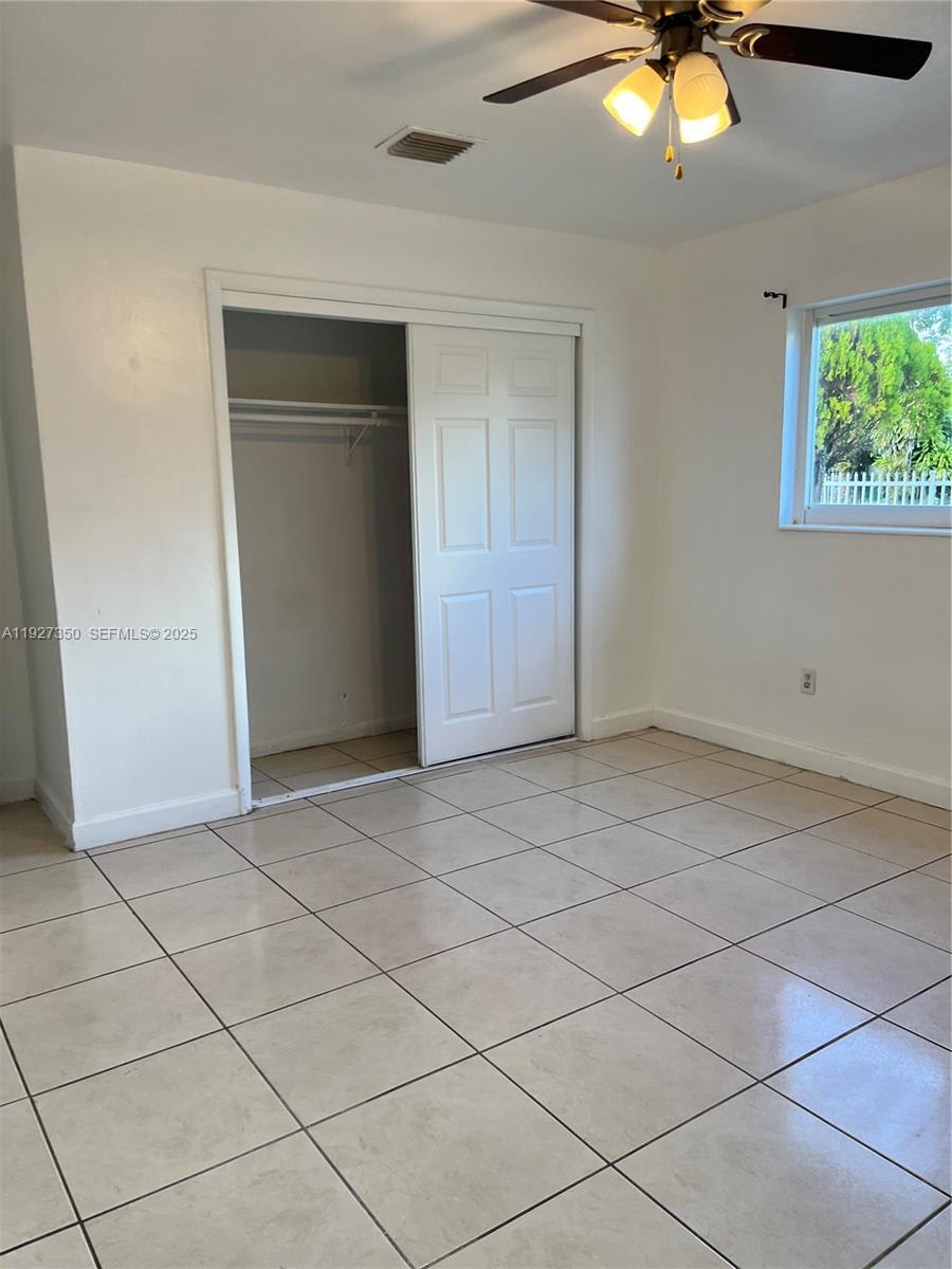 150 NE 173rd St – photo 2